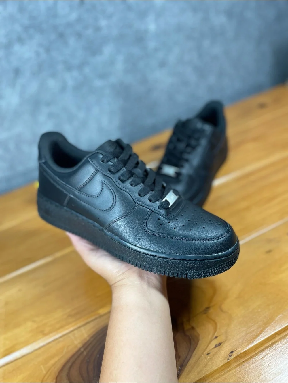 Nike Air Force 1 '07 Womens 8.5 Triple Black AF1 Low Sneakers DD8959-001 READ
